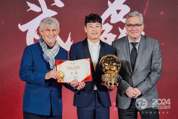  恭喜“核武7”！武磊第五次加冕中國金球獎