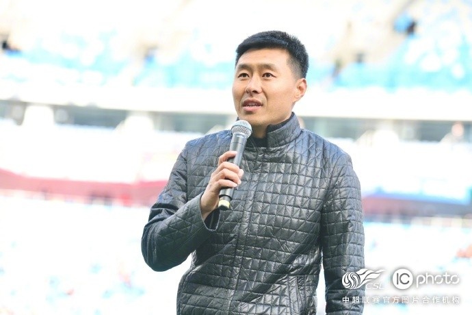  感謝姜寧和劉震理為中國(guó)足球、青島足球、青島海牛做出的貢獻(xiàn)