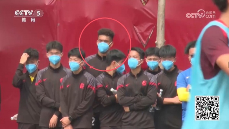  無緣U17國足名單，張洪福隨恒大足校觀摩國少隊訓練