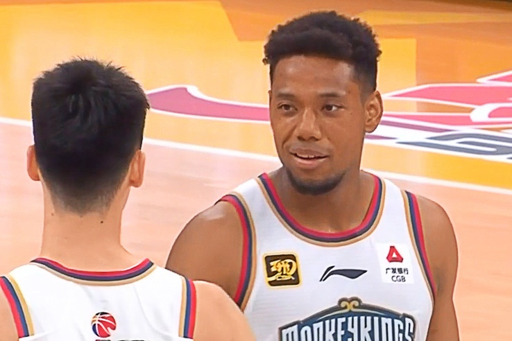  手感不錯！祝銘震半場6中4&3記三分拿下11分4籃板