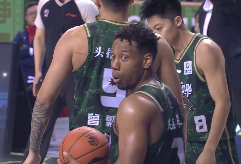  外線很準(zhǔn)！祝銘震6記三分拿下22分6籃板