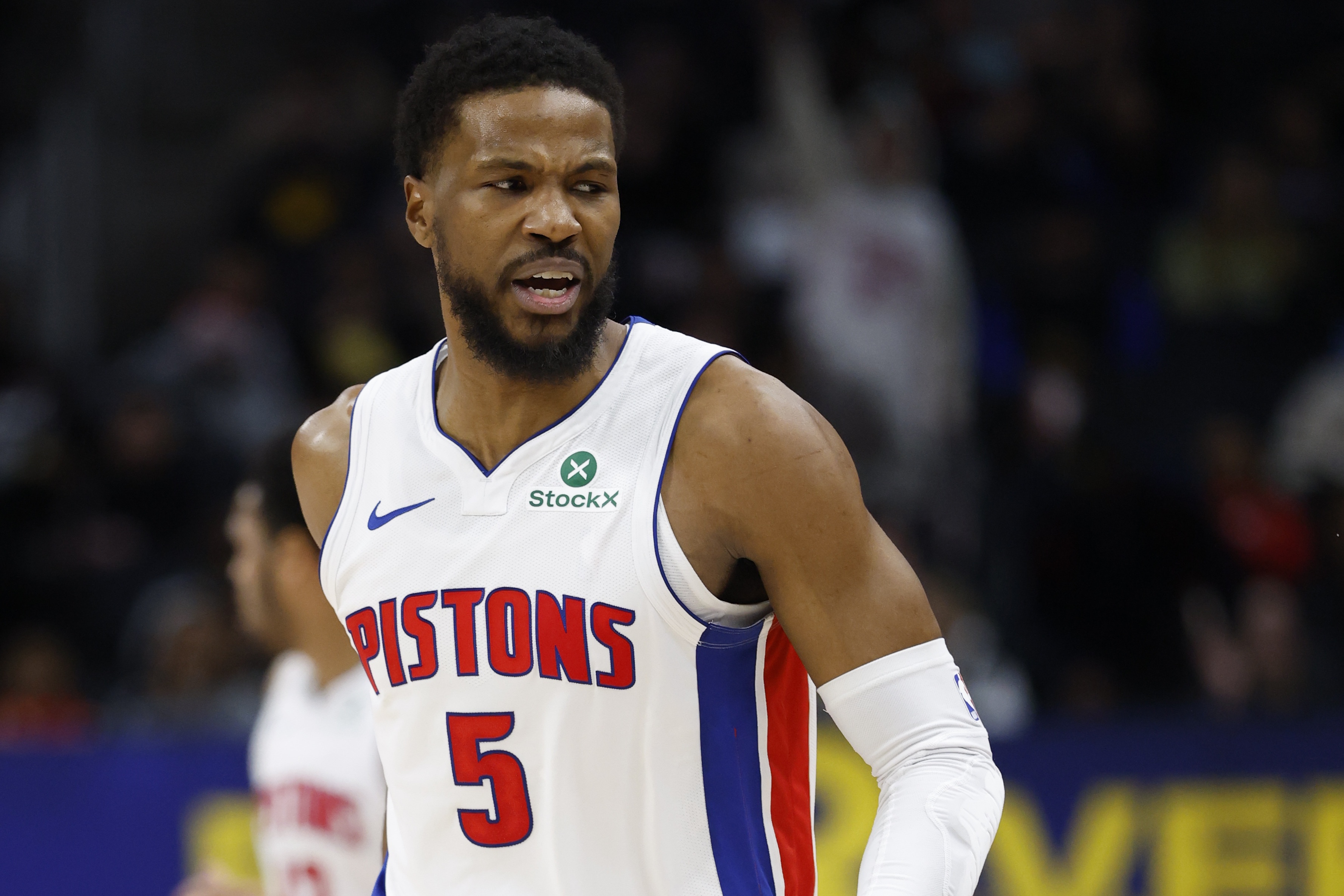 今天C位！比斯利23中13砍下生涯新高36分 成取勝最大功臣