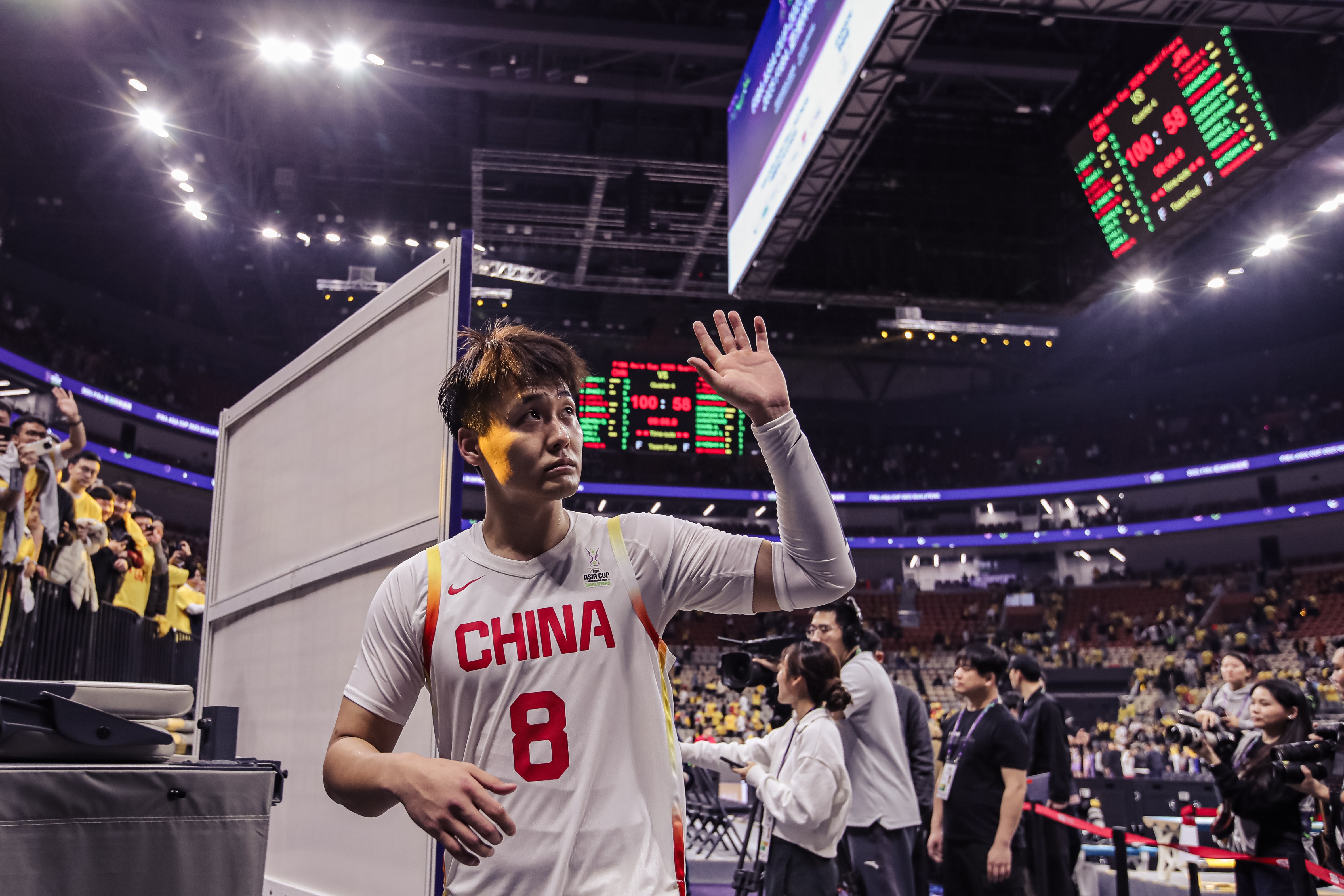  奠定基調(diào)！趙睿三分4中3攻下15+5+5 次節(jié)連得10分帶隊(duì)拉開(kāi)分差